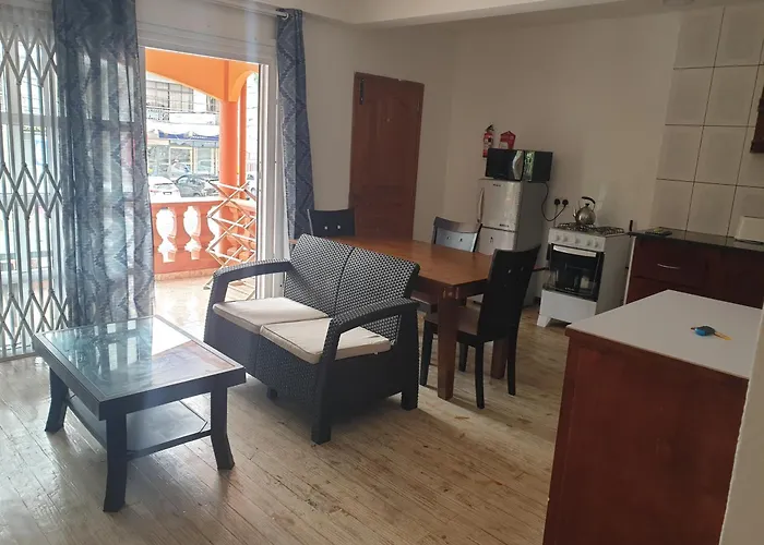 Lägenhet Palmont Commercial Self-catering -