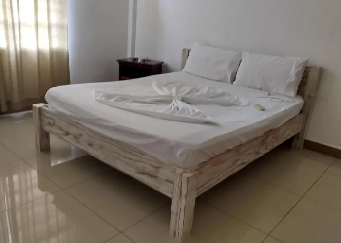 Lägenhet Palmont Commercial Self-catering -